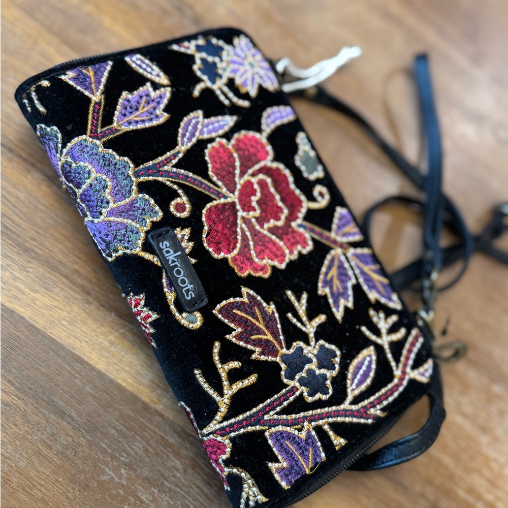 Sakroots Embroidered Large Smartphone Crossbody Embroidered Black Flower Power - Picture 9 of 10
